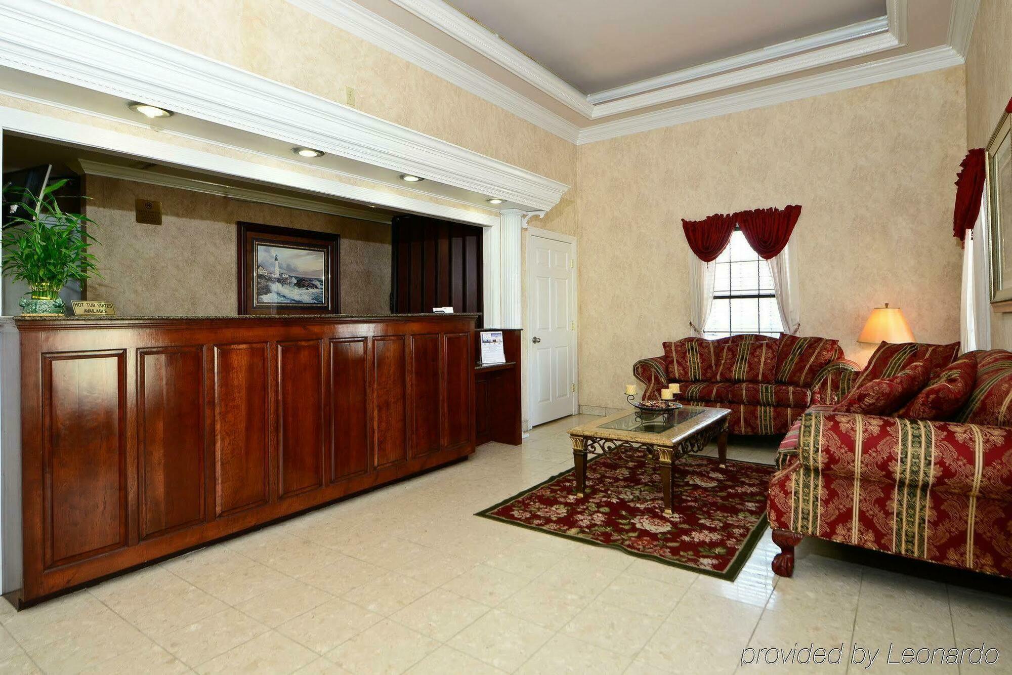 Red Roof Inn Масъл Шоулс Екстериор снимка