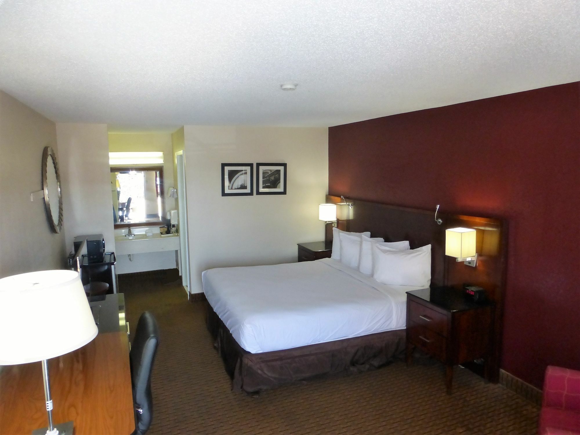 Red Roof Inn Масъл Шоулс Екстериор снимка
